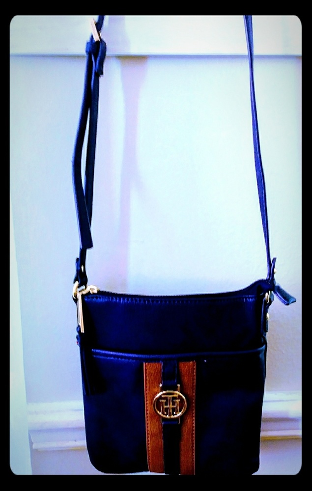 Tommy Hilfiger small purse